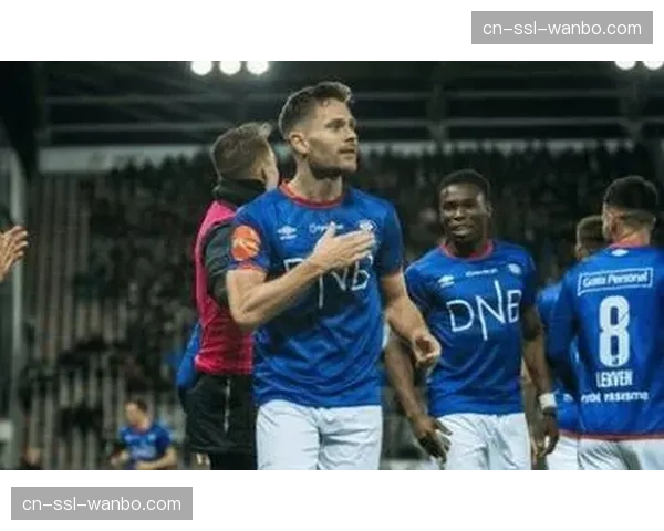 诺丁汉森林财务违规听证会进行中，其高额定位球教练团队开支成为焦点之一