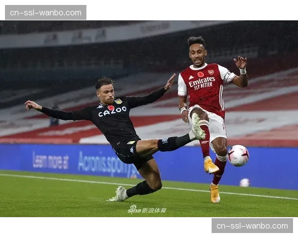 酋长球场终场哨响，阿尔特塔与弟子相拥庆祝连续两年晋级四强